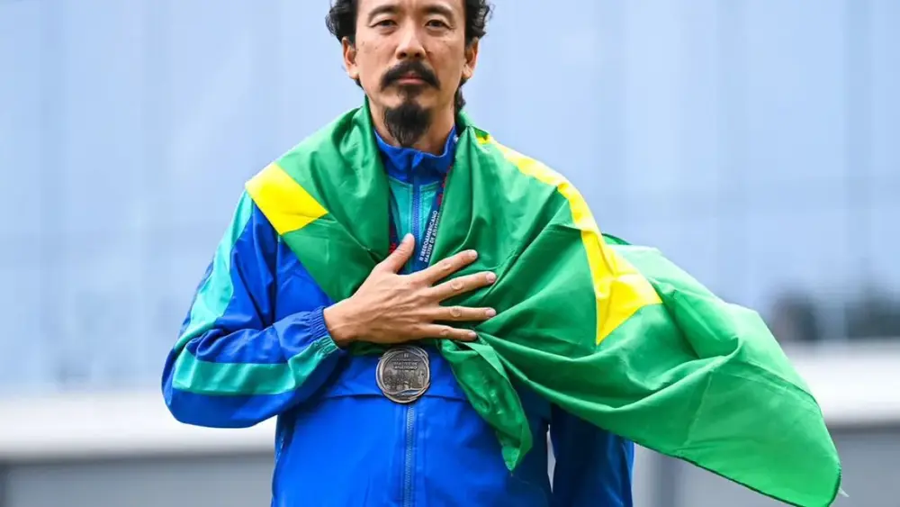 Atleta de MS, 45 anos, conquista 5 medalhas e bate recordes