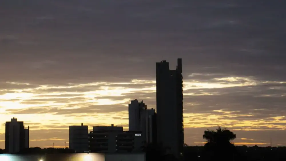 Calor extremo e umidade a 10% marcam sexta-feira em MS