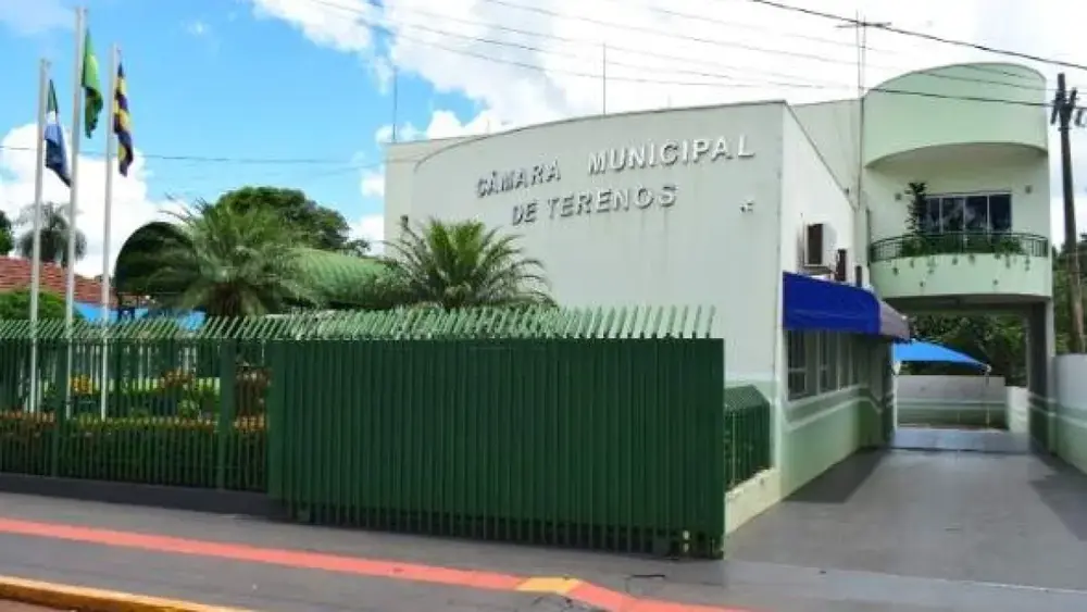 Câmara de Terenos evita opinar sobre volta de prefeito