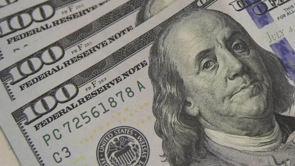 Dólar cai a R$ 5,17 com alívio geopolítico no Oriente Médio