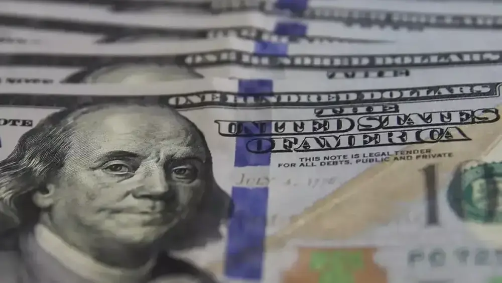 Dólar fecha a R$ 5,08 e acumula queda na semana