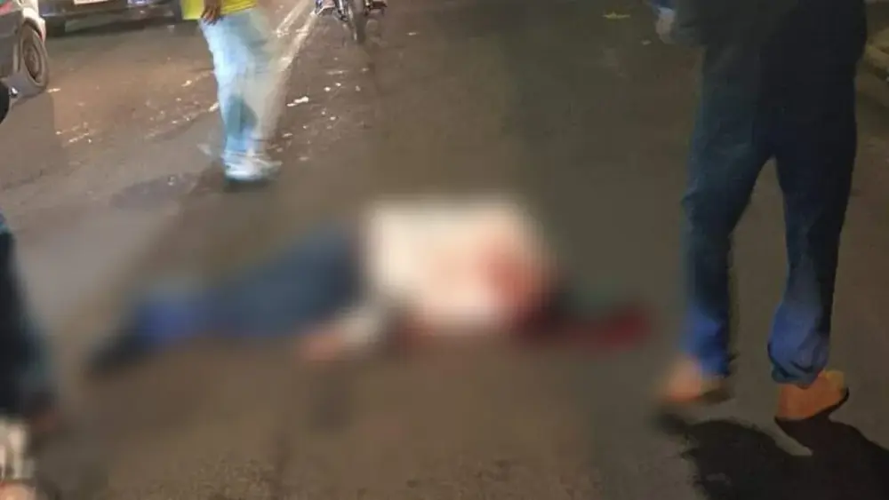 Jovem é morto a tiros em frente a tabacaria no Leblon