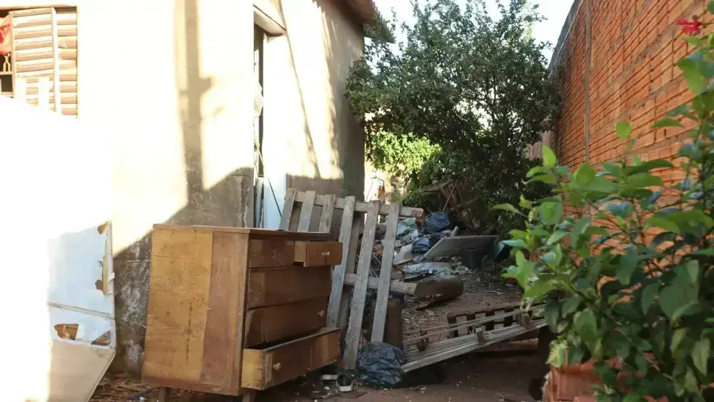 Mãe abandona casa após filho ser morto a facadas em Campo Grande