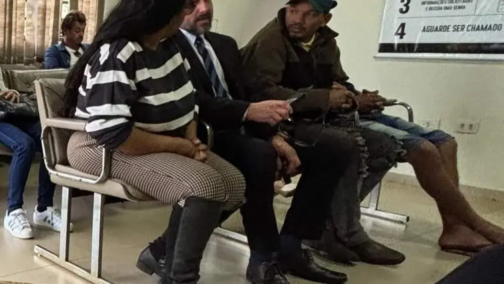 Pedreiro acusado de homicídio em briga de trânsito se entrega à polícia