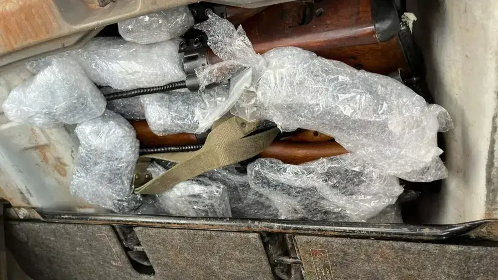 Policial paraguaio é preso com 20 fuzis para a Rocinha