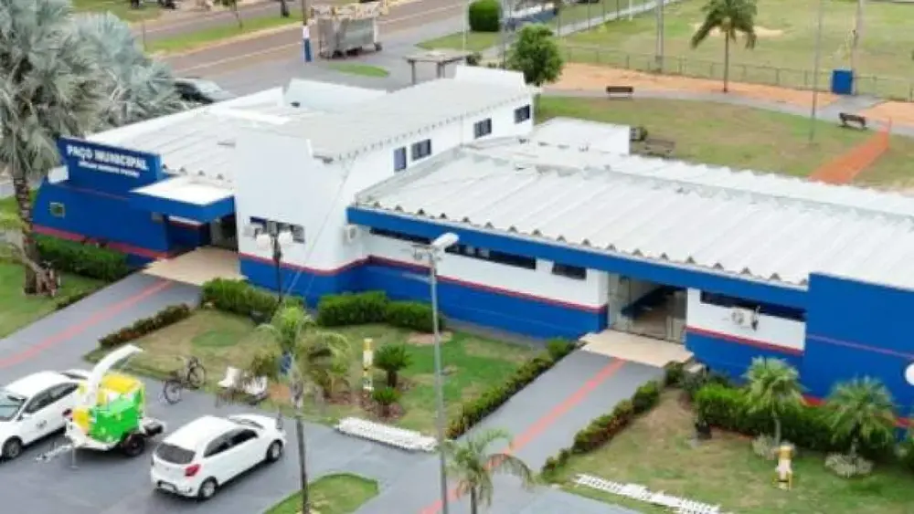 TCE multa prefeito por falhas graves no transporte escolar