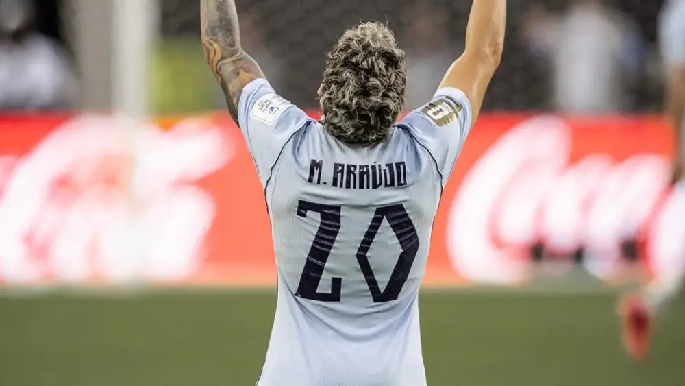 Uruguai empata com Arábia Saudita no fim e evita derrota